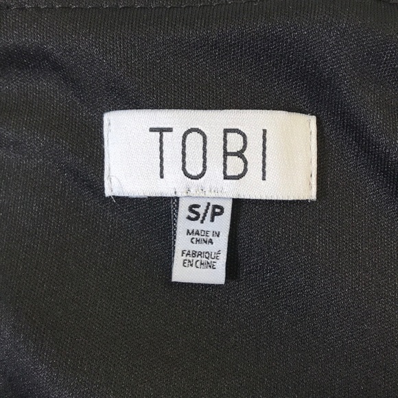 Tobi body-con cutout little black dress - Picture 11 of 13
